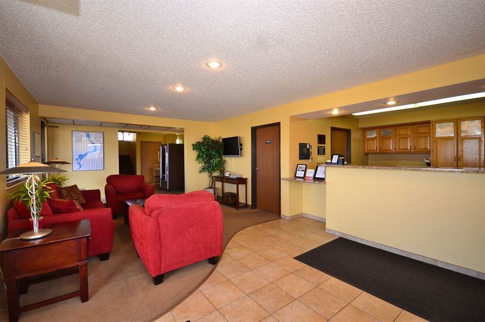 Super 8 By Wyndham Spirit Lake/Okoboji Exterior foto